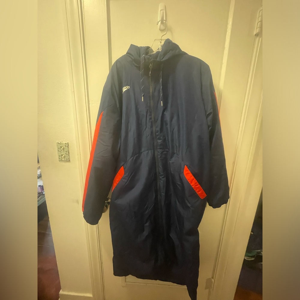 Speedo Navy and Red Women's Jacket - Picture 2 of 15